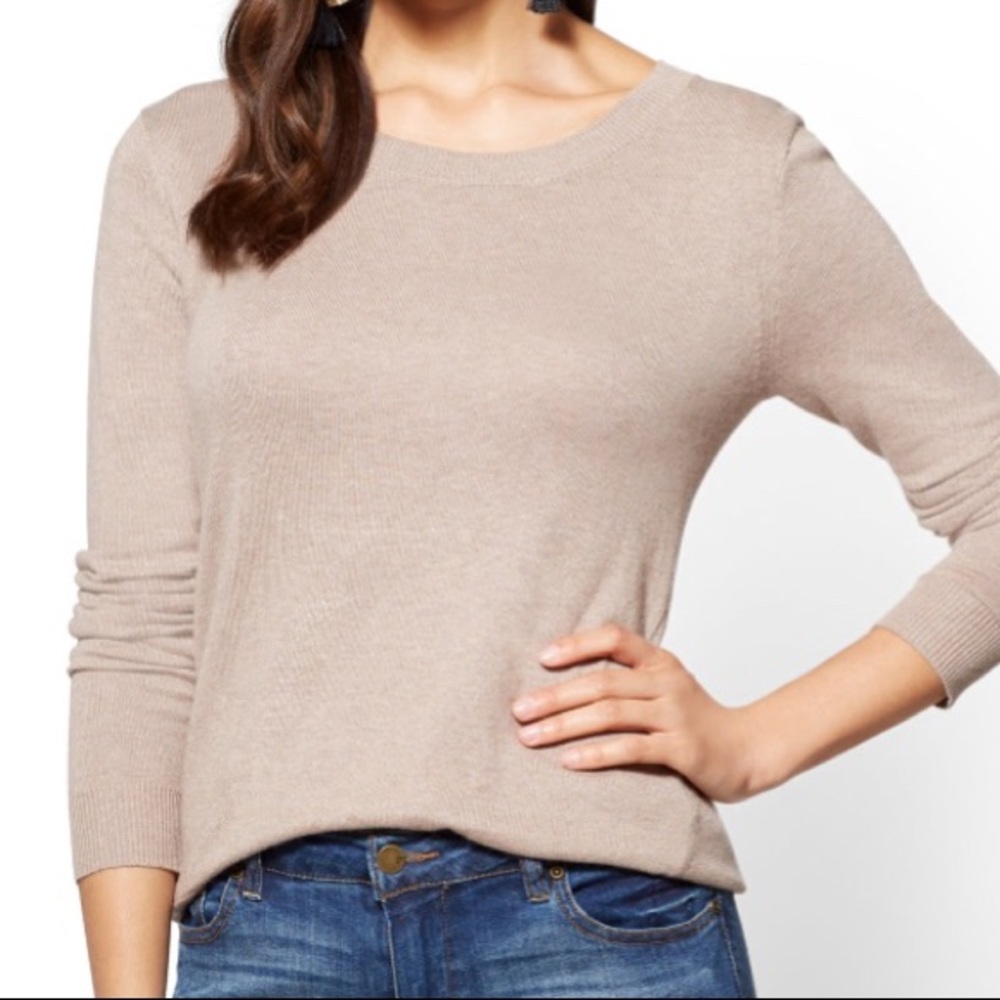 💢last one💢New Taupe bow tie back sweater - Picture 3 of 5